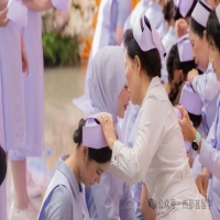 西那瓦国际大学举行护理专业第十一届授帽仪式